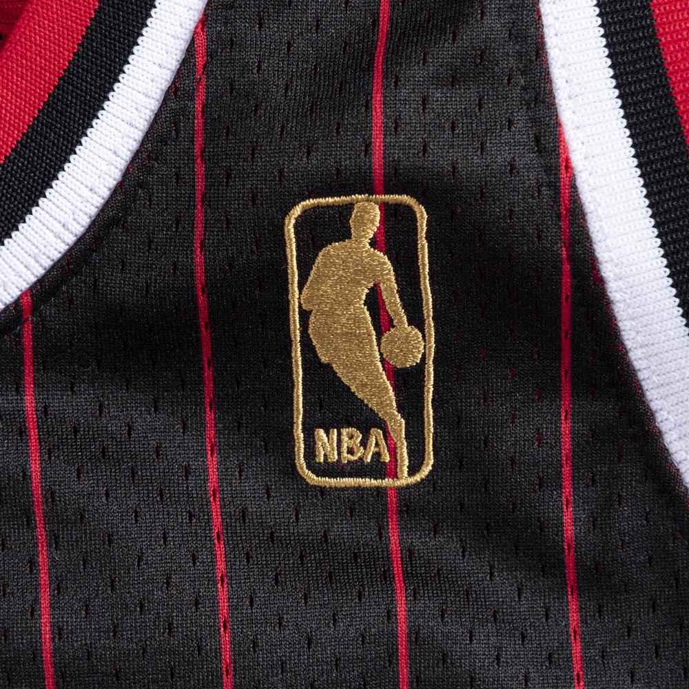 Men's Chicago Bulls Michael Jordan #23 Black 1996/97 Hardwood Classics Swingman Jersey-Pro Kit Vault | Brand New 26/27 Sports Jerseys